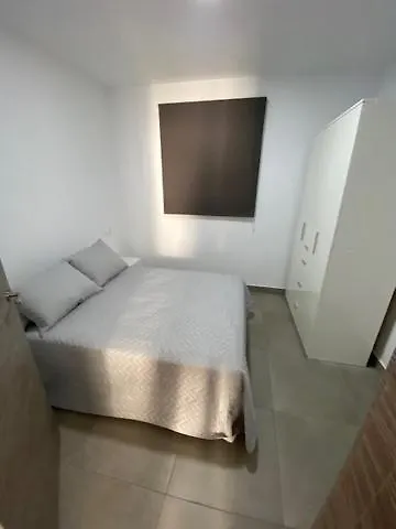 Apartamentos Pascual El Cuervo 0*,
